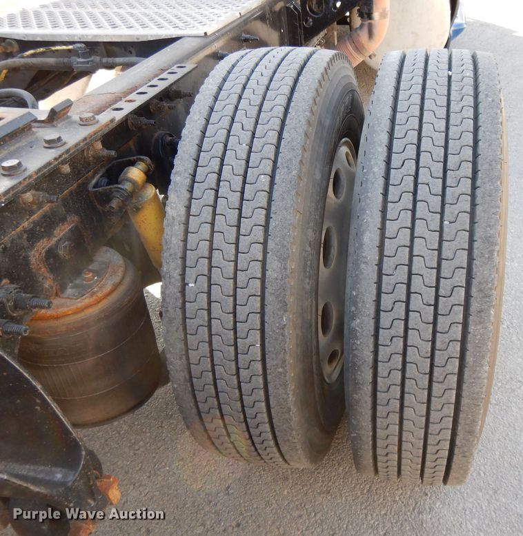 image for item DH3460 2010 International ProStar Premium  semi truck