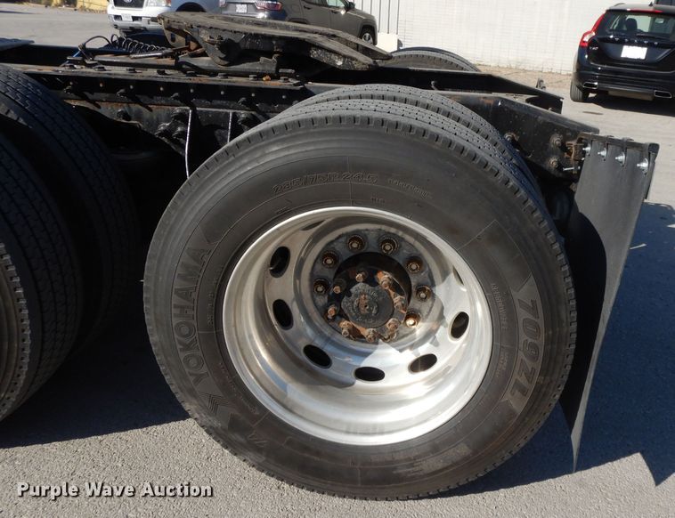 image for item DH3460 2010 International ProStar Premium  semi truck