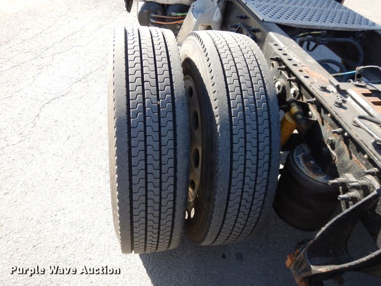 image for item DH3460 2010 International ProStar Premium  semi truck