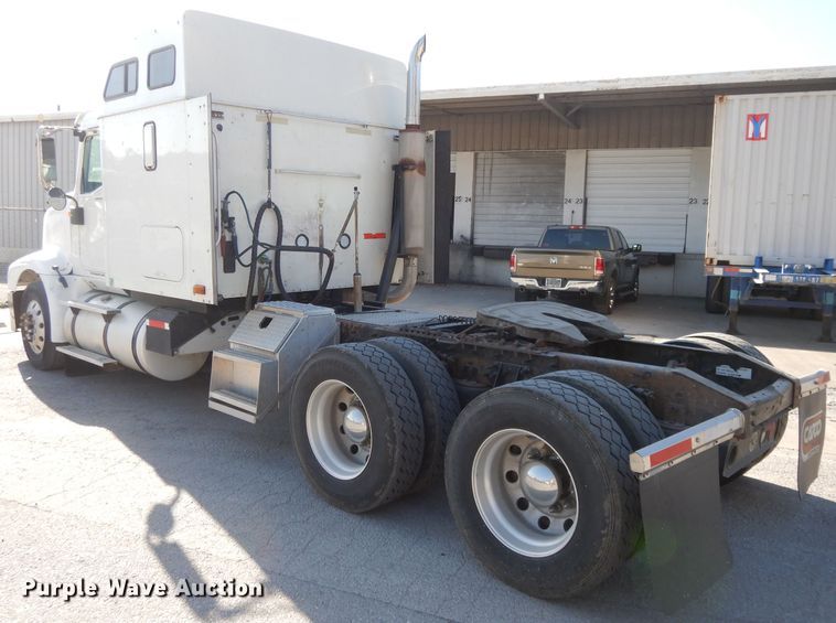 image for item DH3461 2007 International 9400i  semi truck