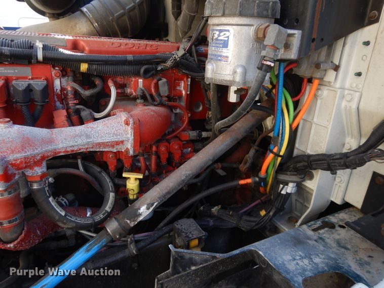 image for item DH3461 2007 International 9400i  semi truck