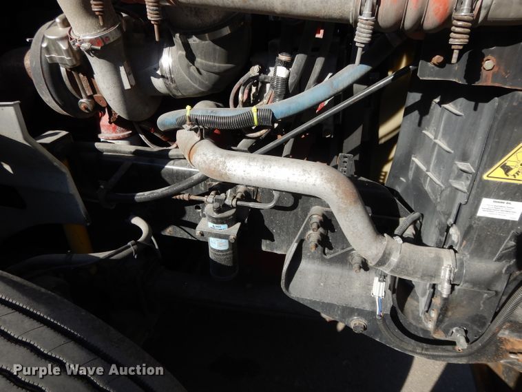 image for item DH3461 2007 International 9400i  semi truck