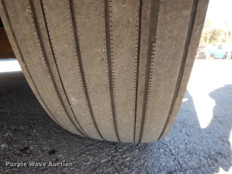 image for item DH3461 2007 International 9400i  semi truck