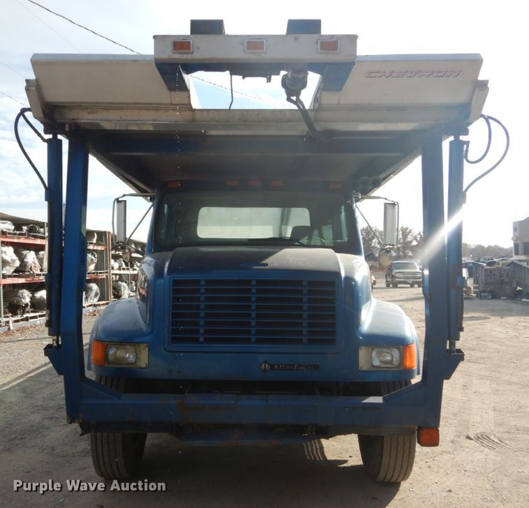 image for item DH5234 1996 International 4900  rollback truck