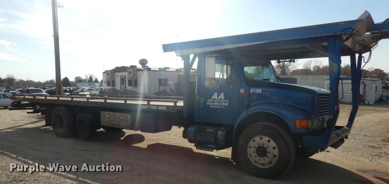 image for item DH5234 1996 International 4900  rollback truck