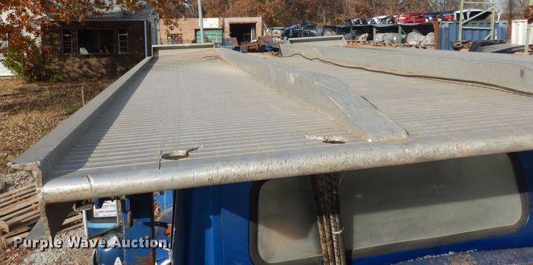 image for item DH5234 1996 International 4900  rollback truck