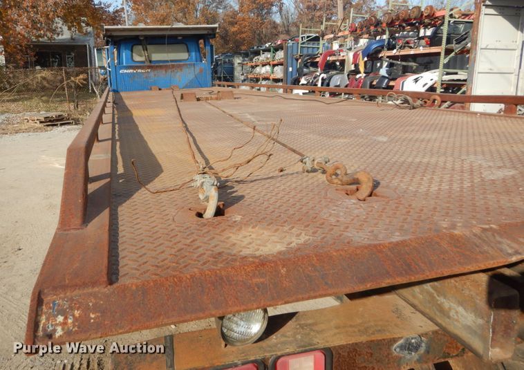 image for item DH5234 1996 International 4900  rollback truck