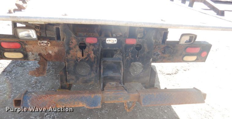 image for item DH5235 1999 International 4700  rollback truck