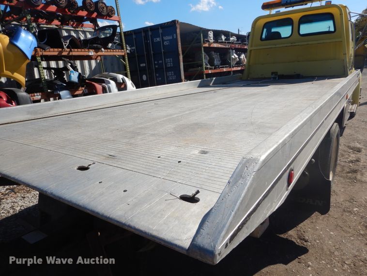 image for item DH5236 2001 Sterling Acterra  rollback truck