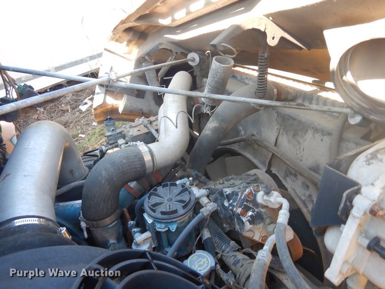 image for item DH5238 2002 International 4700  tow truck