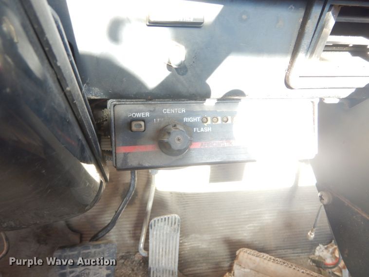 image for item DH5238 2002 International 4700  tow truck