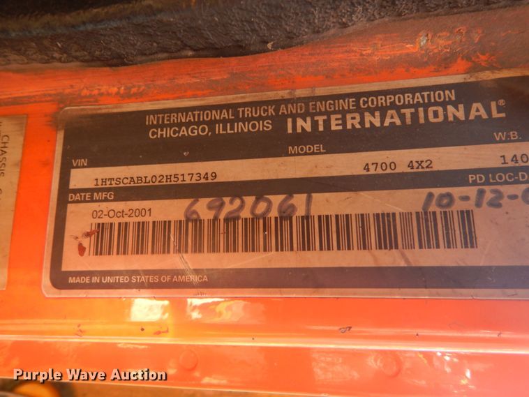 image for item DH5238 2002 International 4700  tow truck