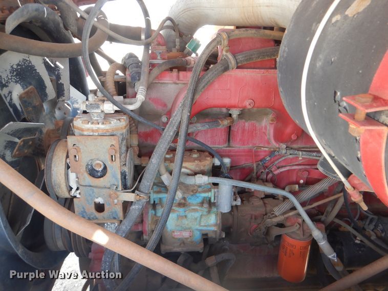 image for item DI0487 1976 International Paystar 5000  truck cab and chassis