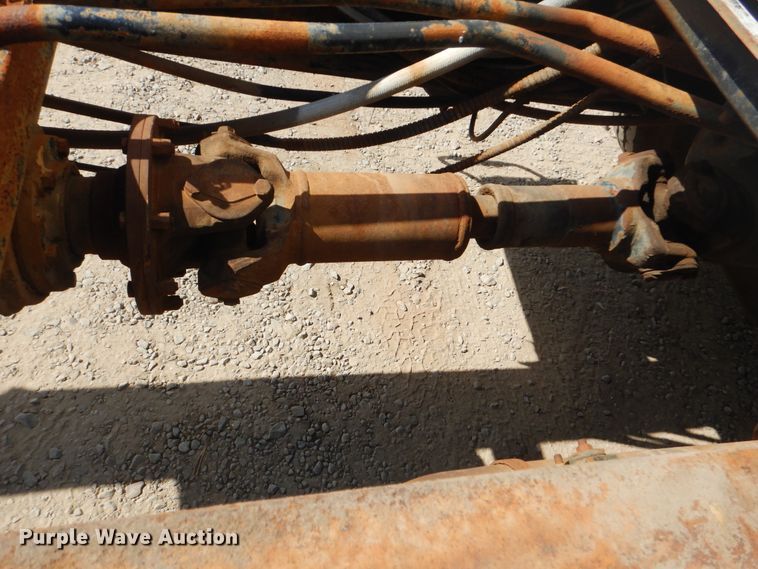 image for item DI0487 1976 International Paystar 5000  truck cab and chassis