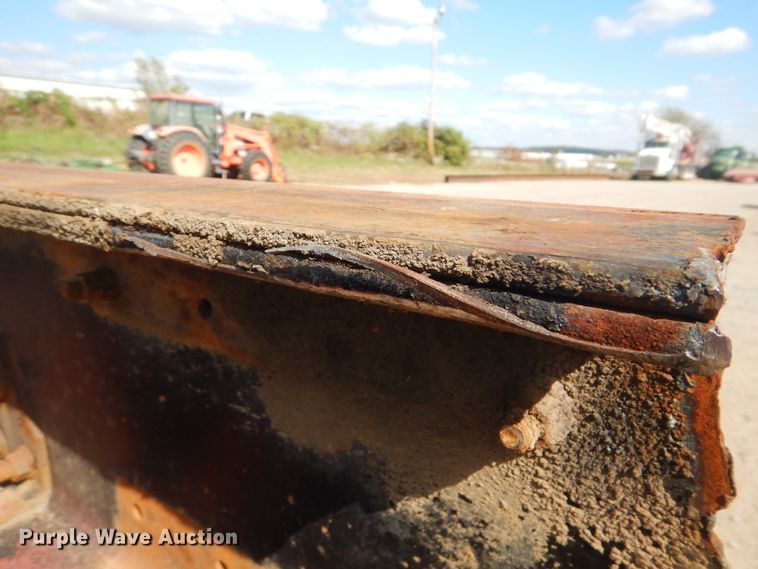 image for item DI0487 1976 International Paystar 5000  truck cab and chassis