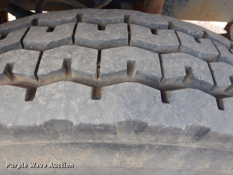 image for item DI0487 1976 International Paystar 5000  truck cab and chassis