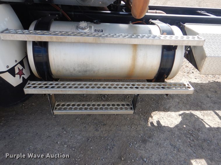 image for item DI0488 2009 Western Star 4900SA  truck cab and chassis