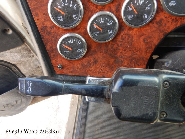 image for item DI0488 2009 Western Star 4900SA  truck cab and chassis