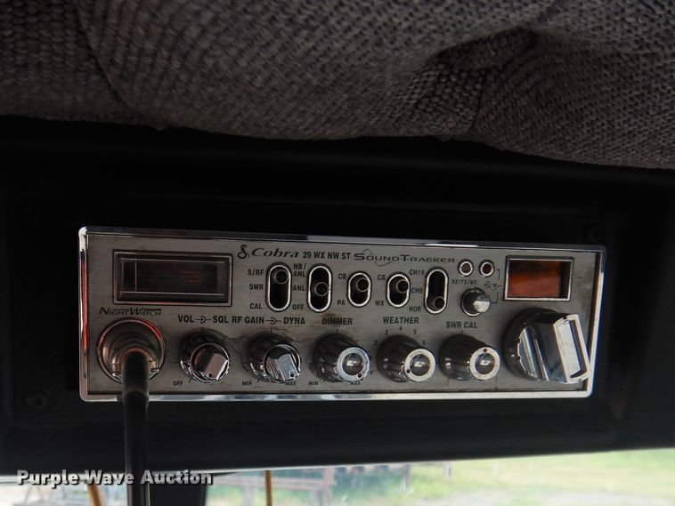 image for item DI0488 2009 Western Star 4900SA  truck cab and chassis