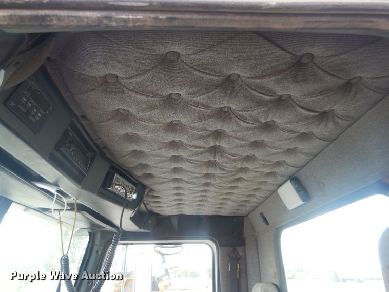 image for item DI0488 2009 Western Star 4900SA  truck cab and chassis