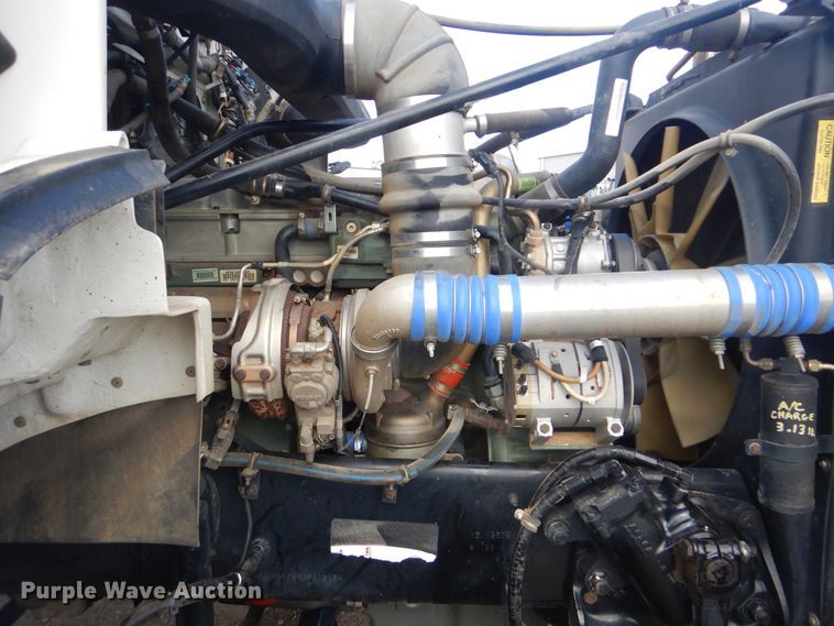 image for item DI0488 2009 Western Star 4900SA  truck cab and chassis