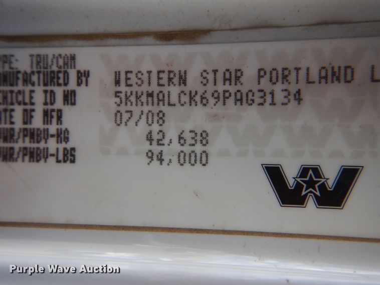 image for item DI0488 2009 Western Star 4900SA  truck cab and chassis