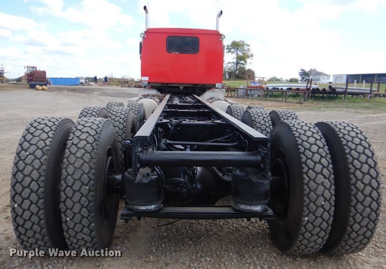 image for item DI0489 2007 Western Star 4900FA  truck cab and chassis