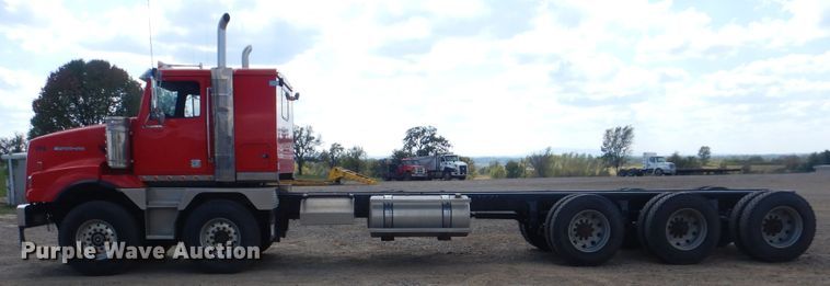 image for item DI0489 2007 Western Star 4900FA  truck cab and chassis