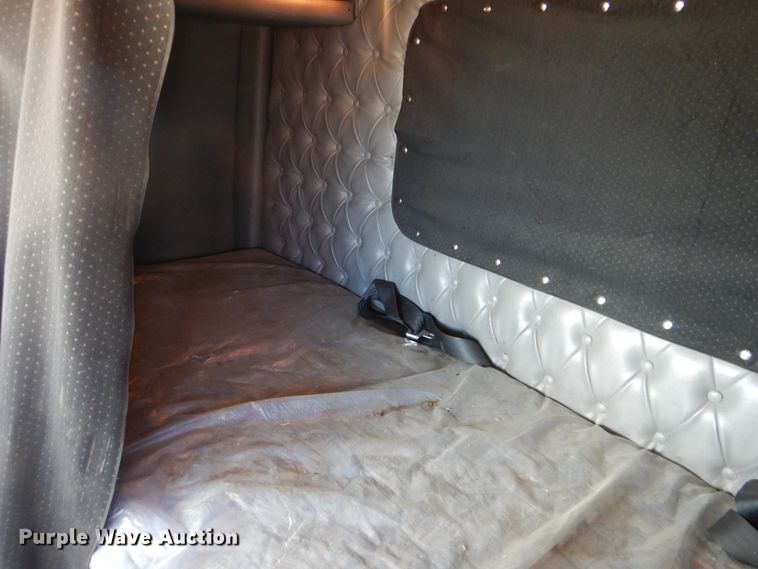 image for item DI0489 2007 Western Star 4900FA  truck cab and chassis