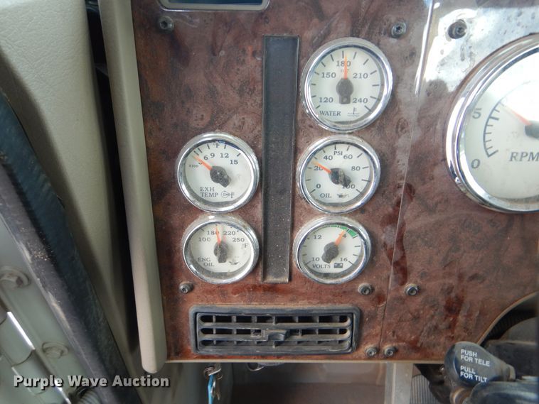 image for item DI0490 2007 International 5600i  truck cab and chassis