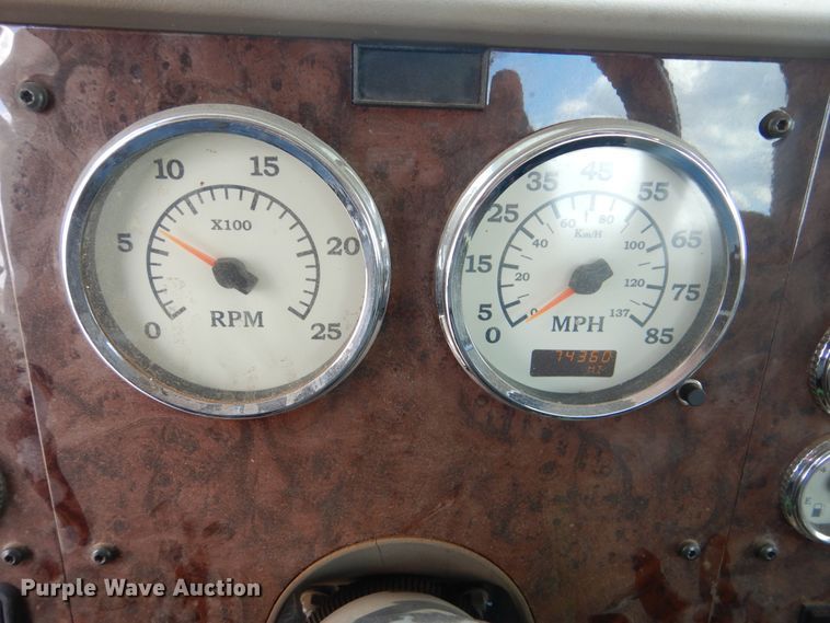 image for item DI0490 2007 International 5600i  truck cab and chassis