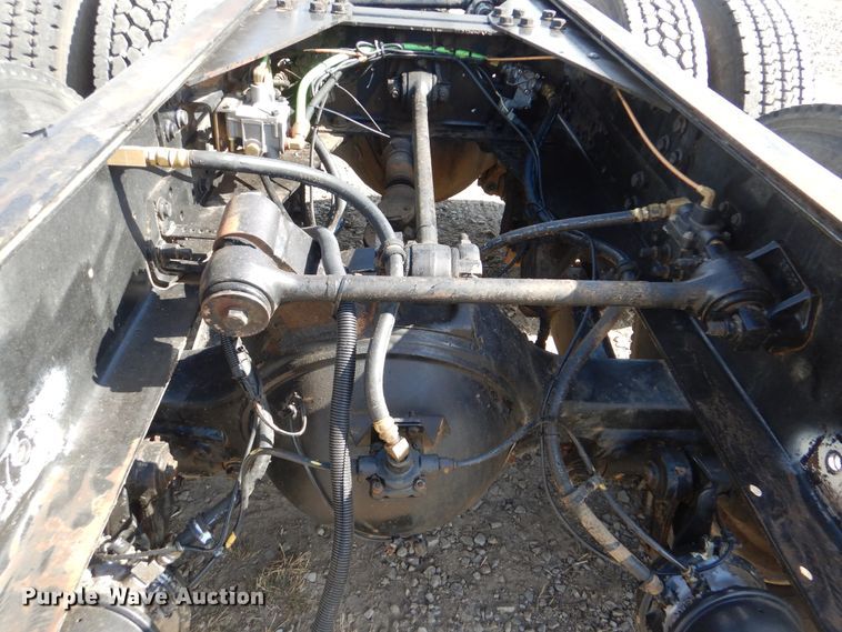 image for item DI0490 2007 International 5600i  truck cab and chassis