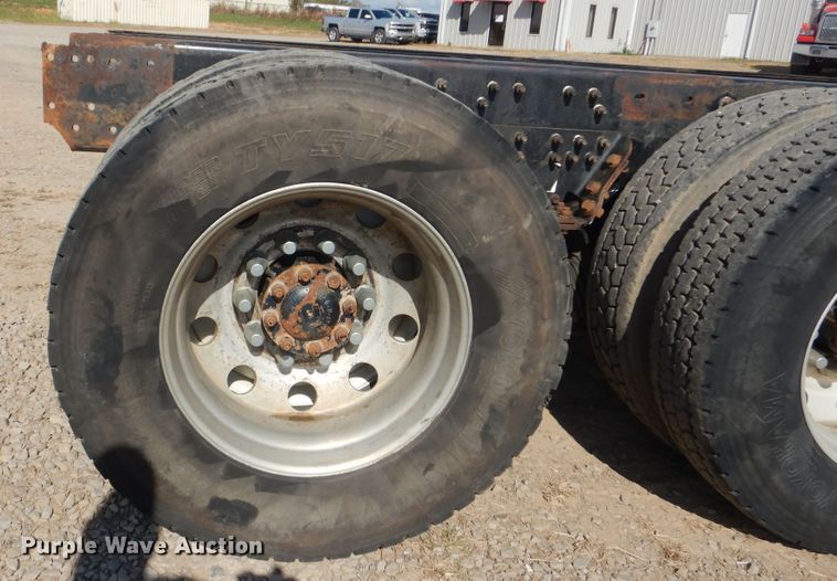 image for item DI0490 2007 International 5600i  truck cab and chassis