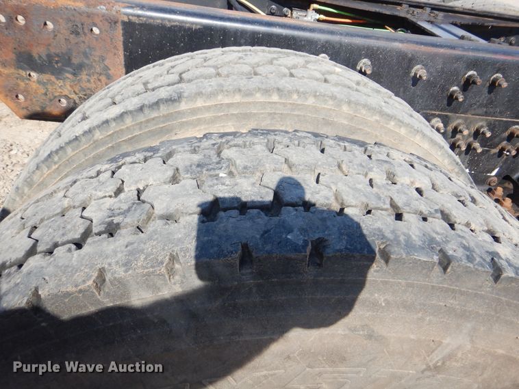 image for item DI0490 2007 International 5600i  truck cab and chassis