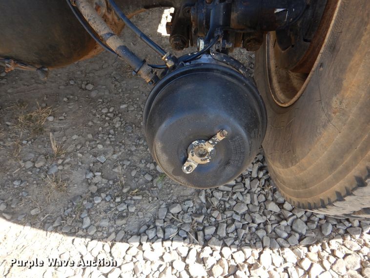 image for item DI0490 2007 International 5600i  truck cab and chassis