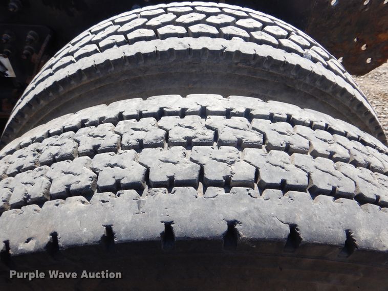 image for item DI0490 2007 International 5600i  truck cab and chassis