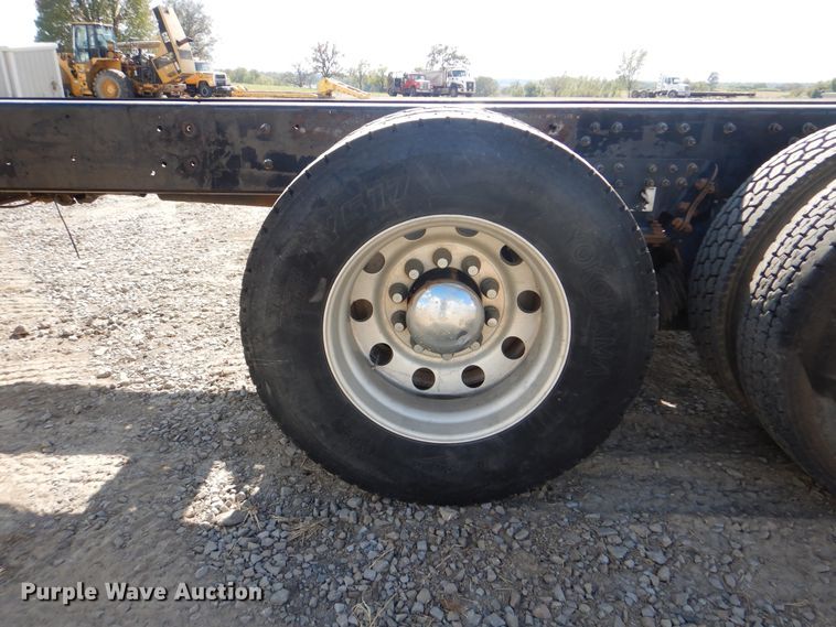 image for item DI0490 2007 International 5600i  truck cab and chassis