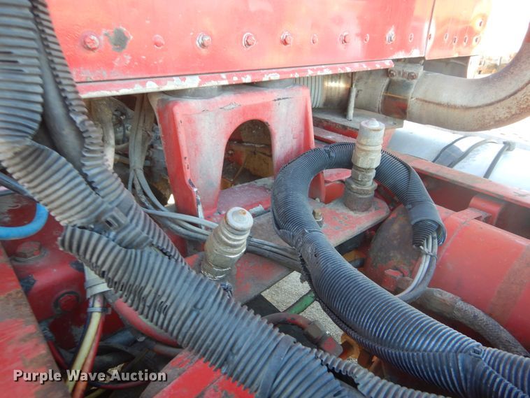 image for item DI1005 1999 Kenworth T800  semi truck