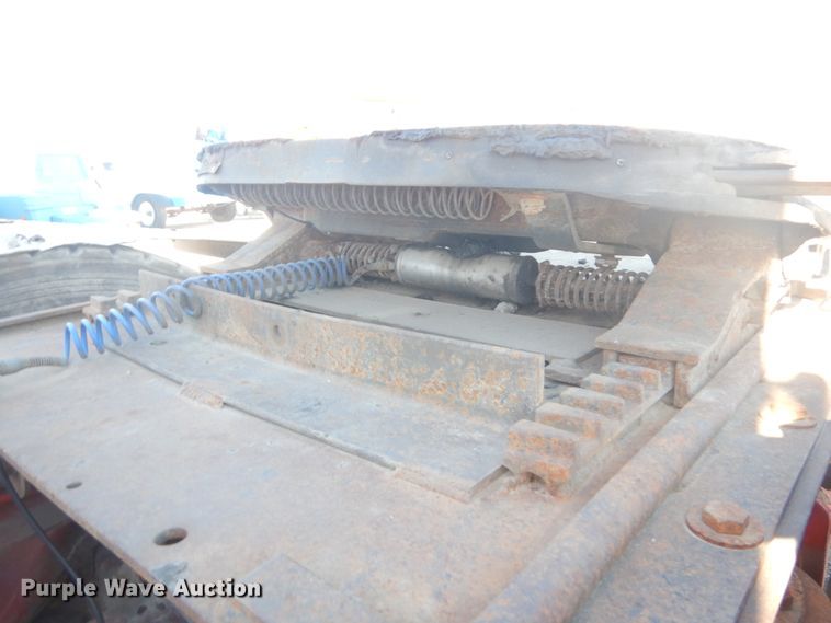 image for item DI1005 1999 Kenworth T800  semi truck