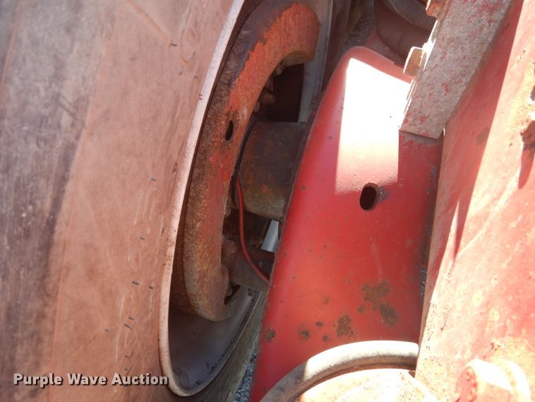 image for item DI1005 1999 Kenworth T800  semi truck