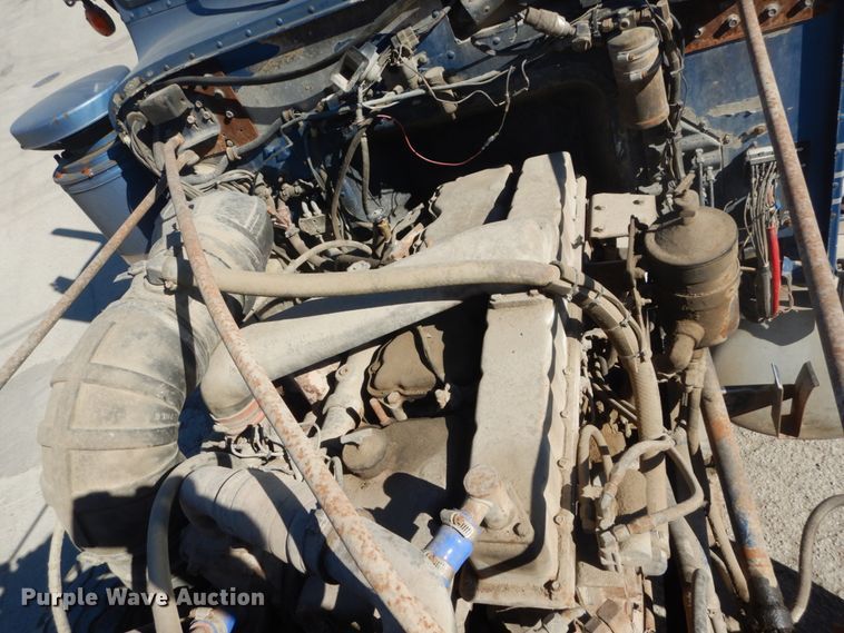 image for item DI1006 1988 Peterbilt 379  semi truck