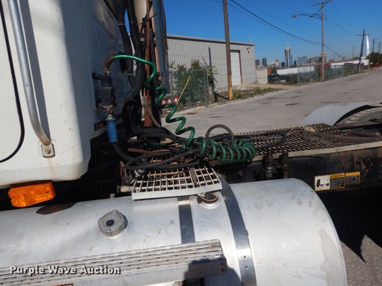 image for item DI1013 1999 Mack CH613  semi truck