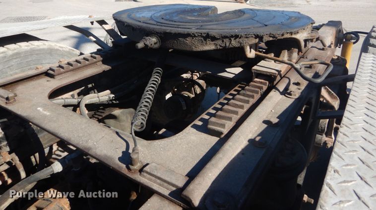 image for item DI1013 1999 Mack CH613  semi truck