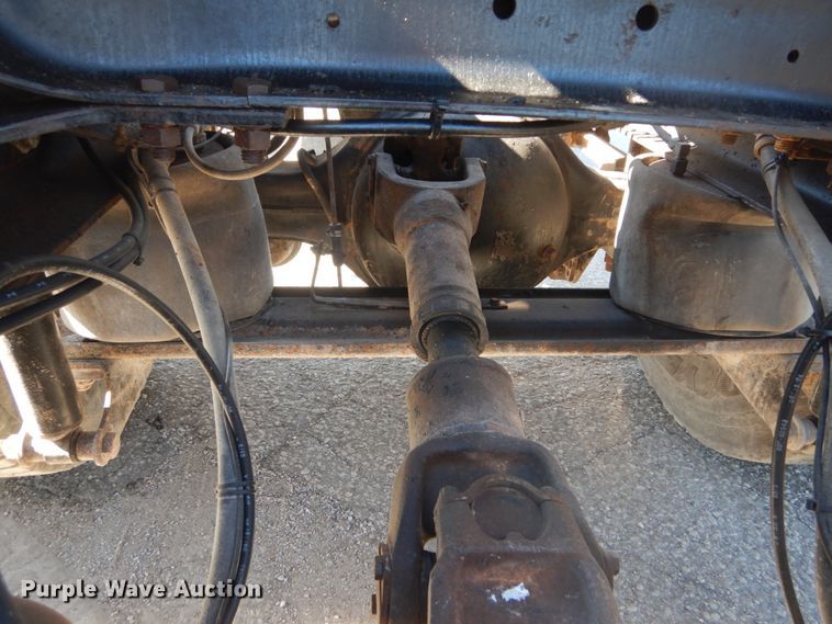 image for item DI1013 1999 Mack CH613  semi truck