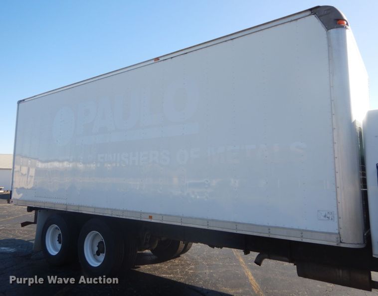 image for item DI1053 2006 International 4400  box truck