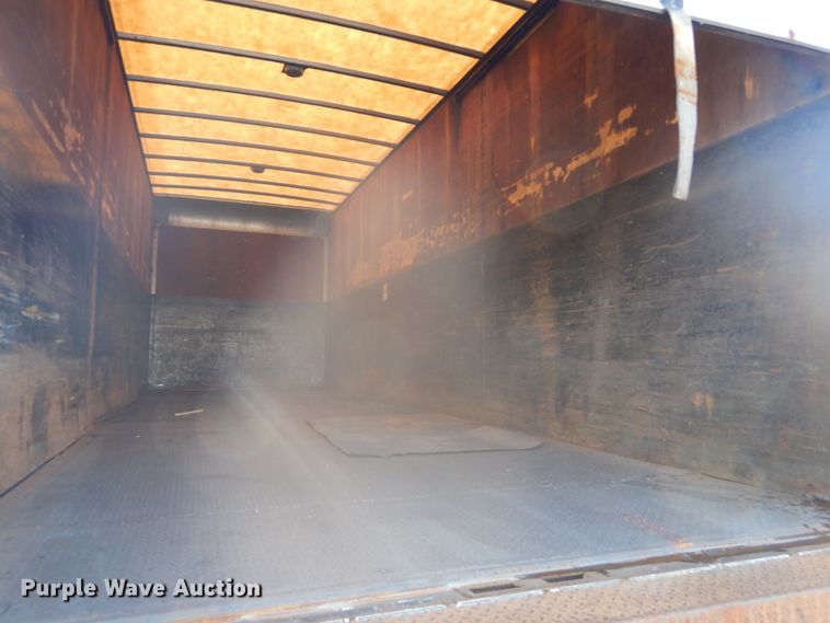 image for item DI1053 2006 International 4400  box truck