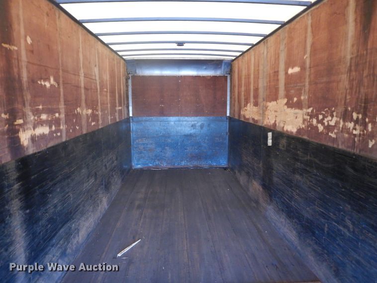 image for item DI1053 2006 International 4400  box truck