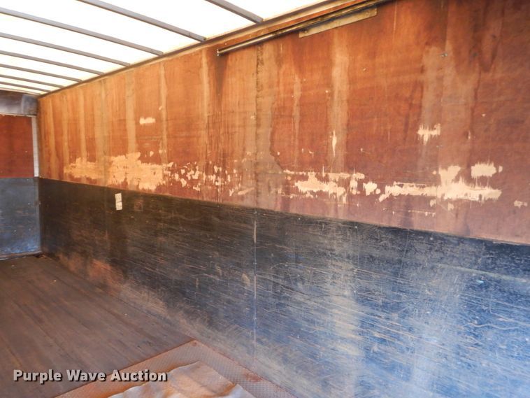 image for item DI1053 2006 International 4400  box truck