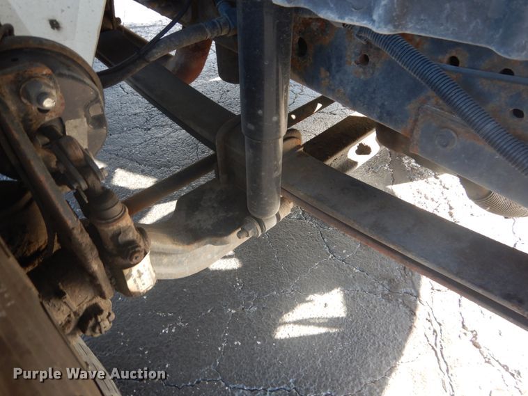 image for item DI1053 2006 International 4400  box truck