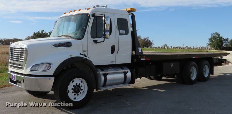 image for item DI3788 2012 Freightliner Business Class M2  rollback truck